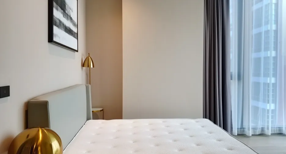 For rent 2 bedrooms condo in Khlong Toei, Bangkok
