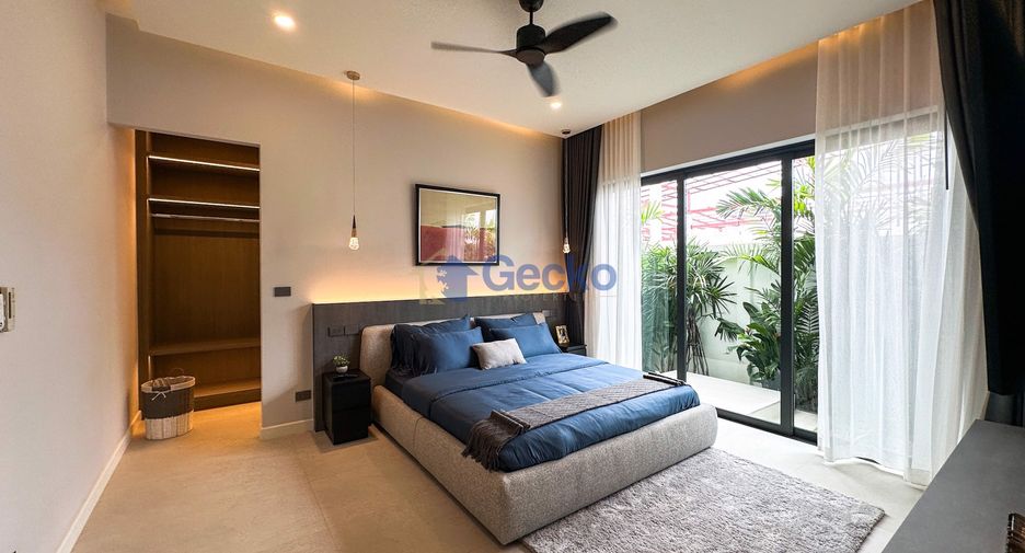 For sale 5 bedrooms house in Bang Lamung, Chonburi