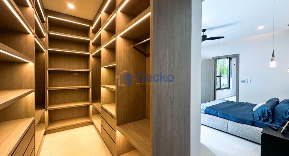 For sale 5 bedrooms house in Bang Lamung, Chonburi