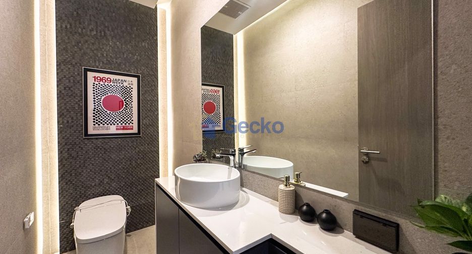 For sale 5 bedrooms house in Bang Lamung, Chonburi