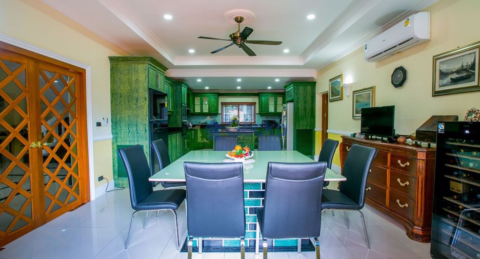 Haus zum Kauf mit 7 Zimmer in Bang Lamung, Chonburi
