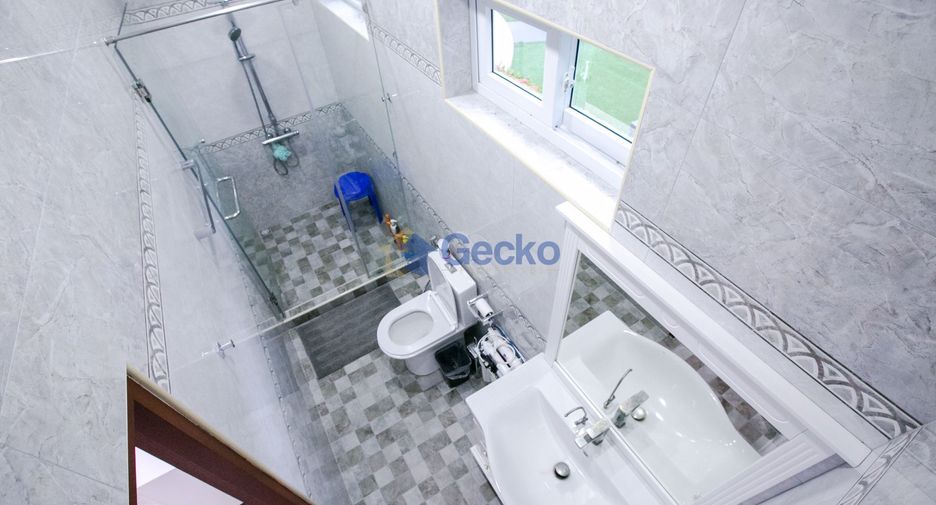Haus zum Kauf mit 7 Zimmer in Bang Lamung, Chonburi