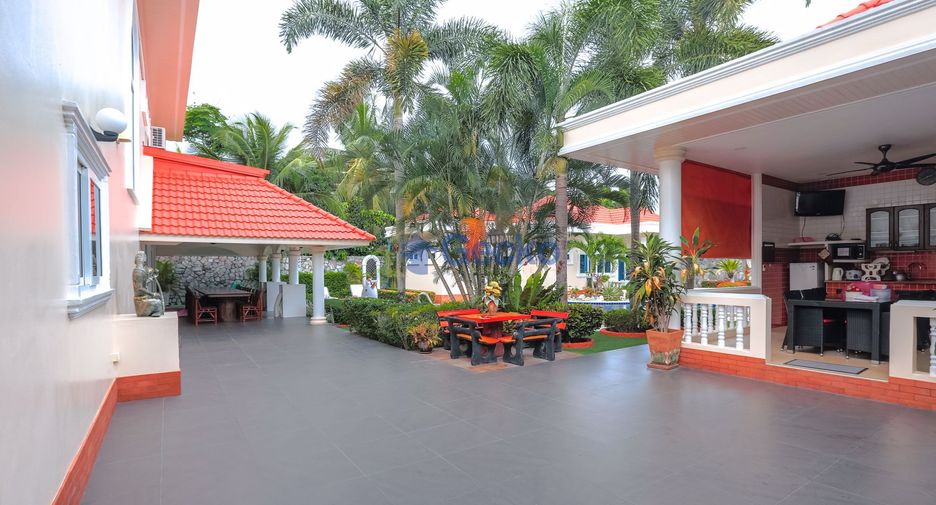 Haus zum Kauf mit 7 Zimmer in Bang Lamung, Chonburi