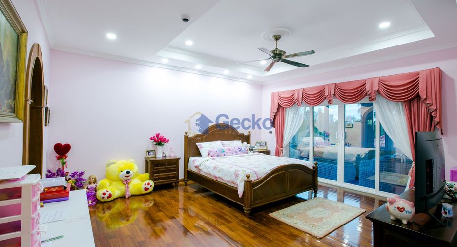 Haus zum Kauf mit 7 Zimmer in Bang Lamung, Chonburi