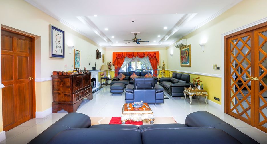 Haus zum Kauf mit 7 Zimmer in Bang Lamung, Chonburi