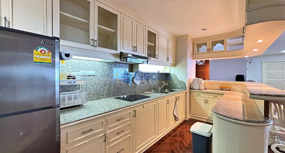 For rent 3 bedrooms condo in Bang Lamung, Chonburi