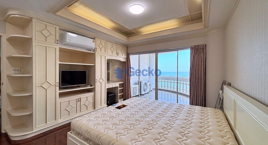 For rent 3 bedrooms condo in Bang Lamung, Chonburi