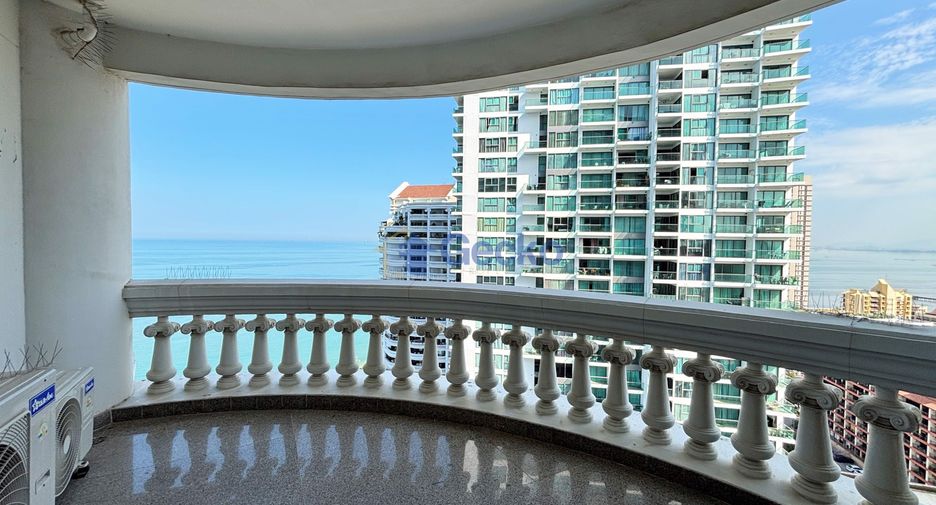 For rent 3 bedrooms condo in Bang Lamung, Chonburi