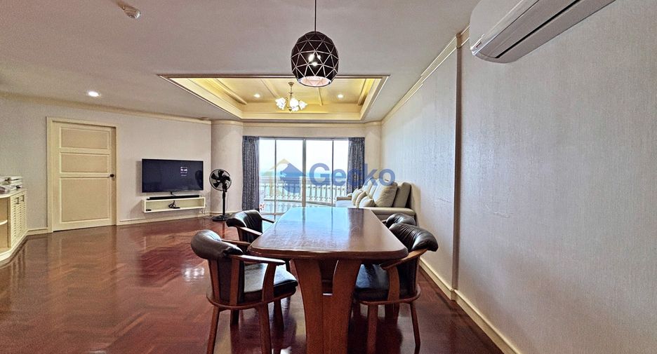 For rent 3 bedrooms condo in Bang Lamung, Chonburi