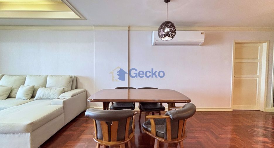 For rent 3 bedrooms condo in Bang Lamung, Chonburi