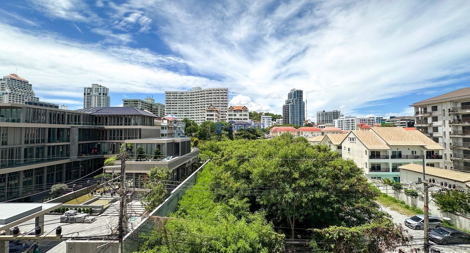 For sale 2 bedrooms condo in Bang Lamung, Chonburi