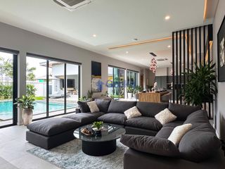 Casa en venta de 6 habitaciones en Bang Lamung, Chonburi