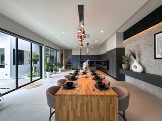 Casa en venta de 6 habitaciones en Bang Lamung, Chonburi