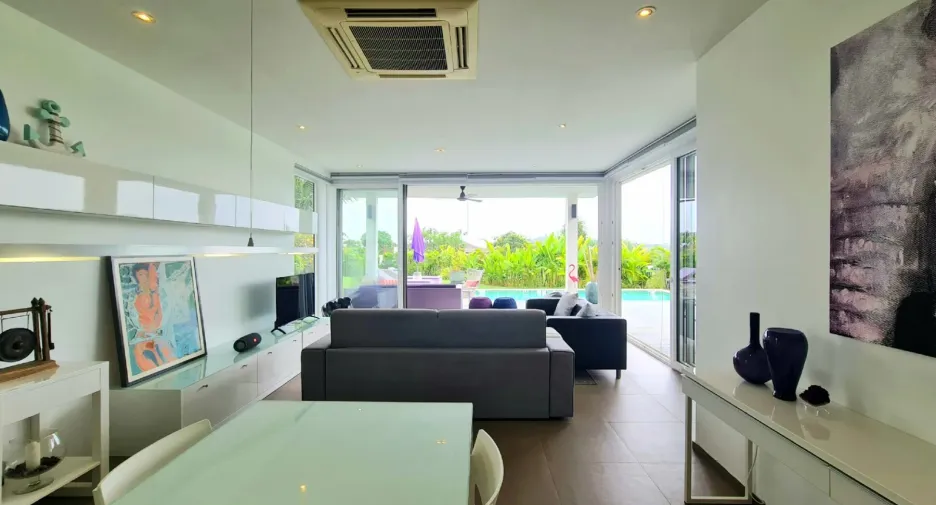 For sale 2 bedrooms villa in Hua Hin, Prachuap Khiri Khan