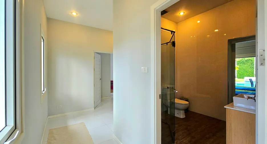 For sale 4 bedrooms villa in Hua Hin, Prachuap Khiri Khan