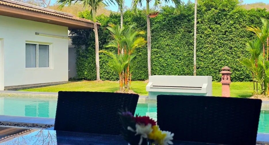 For sale 4 bedrooms villa in Hua Hin, Prachuap Khiri Khan