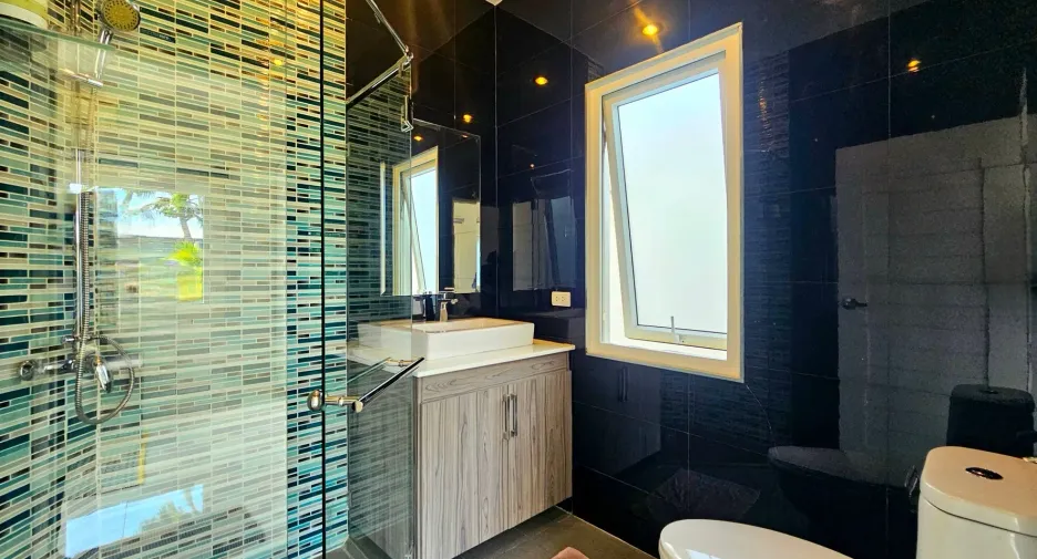 For sale 4 bedrooms villa in Hua Hin, Prachuap Khiri Khan