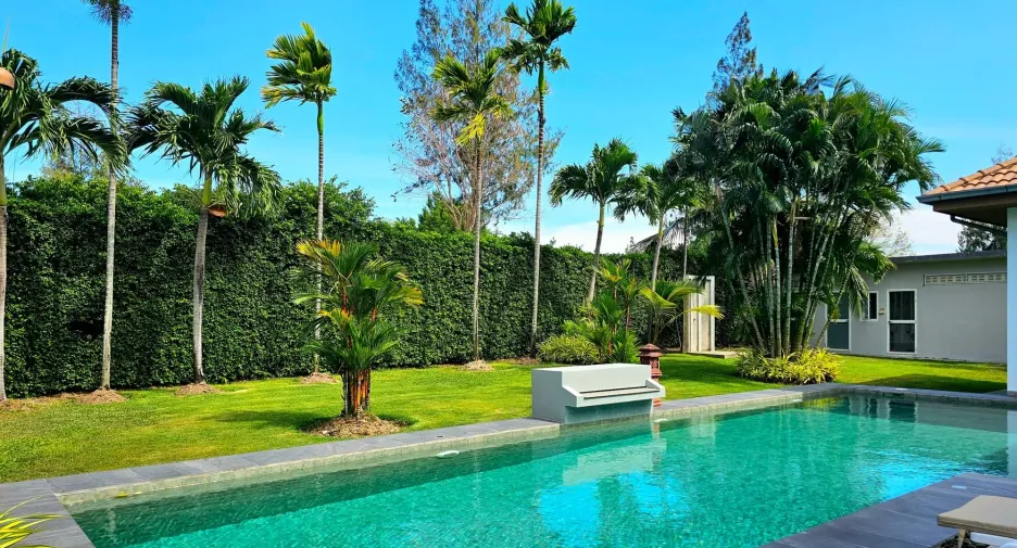 For sale 4 bedrooms villa in Hua Hin, Prachuap Khiri Khan