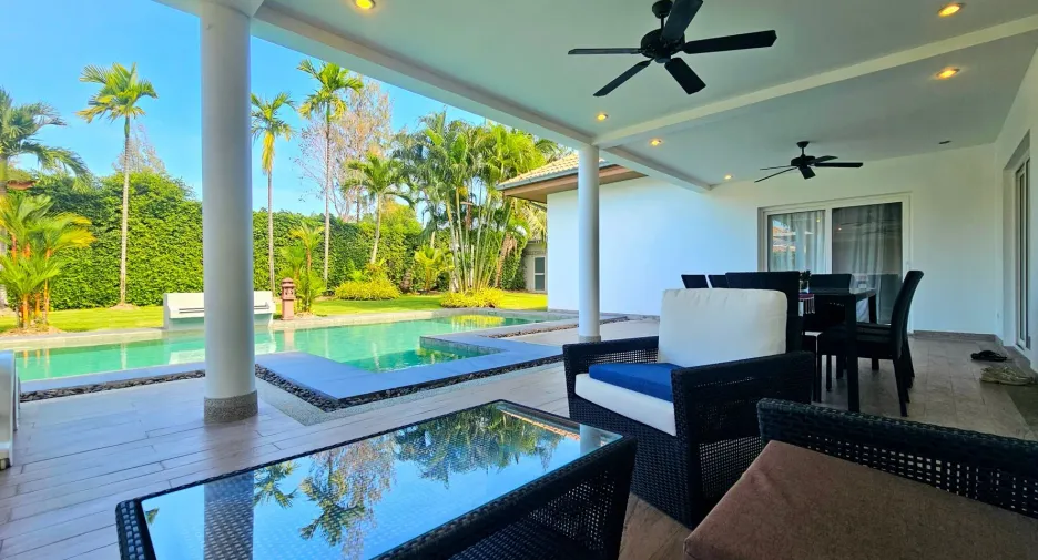 For sale 4 bedrooms villa in Hua Hin, Prachuap Khiri Khan
