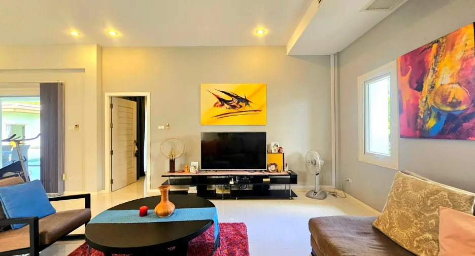 For sale 4 bedrooms villa in Hua Hin, Prachuap Khiri Khan