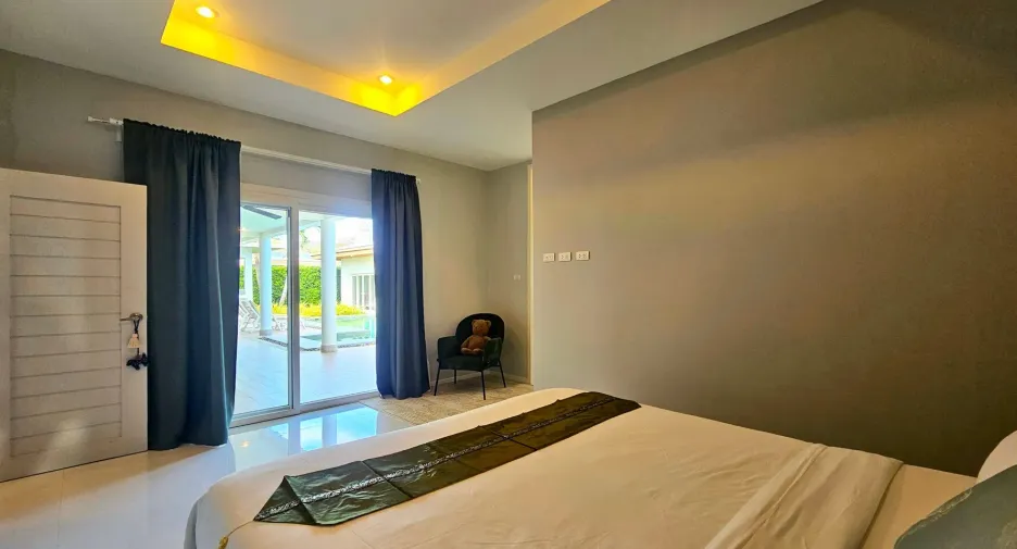 For sale 4 bedrooms villa in Hua Hin, Prachuap Khiri Khan