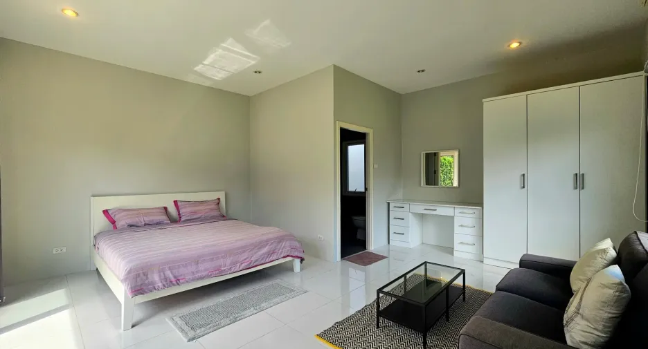 For sale 4 bedrooms villa in Hua Hin, Prachuap Khiri Khan