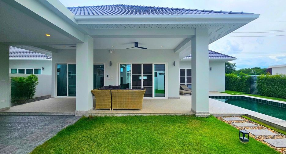 For sale 3 bedrooms villa in Hua Hin, Prachuap Khiri Khan