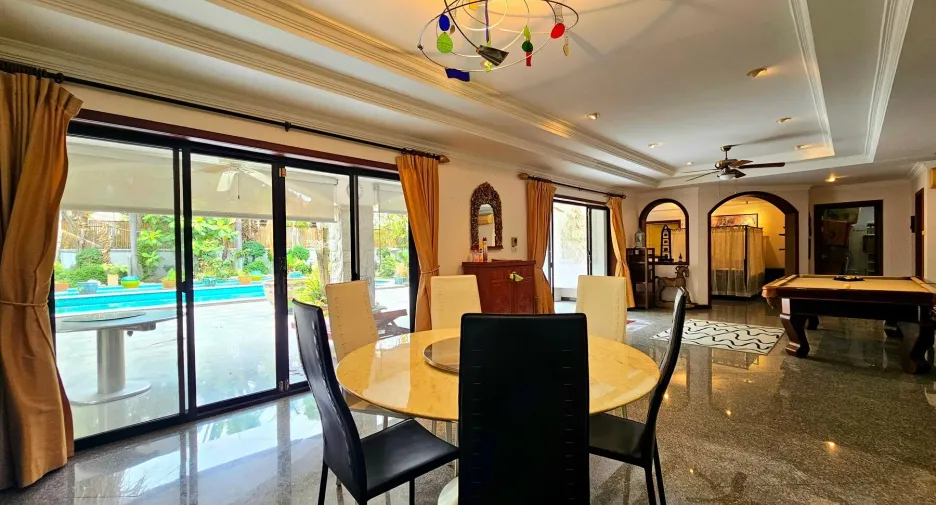 Villa zum Kauf mit 3 Zimmer in Hua Hin, Prachuap Khiri Khan