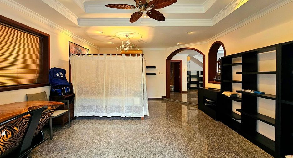 Villa zum Kauf mit 3 Zimmer in Hua Hin, Prachuap Khiri Khan