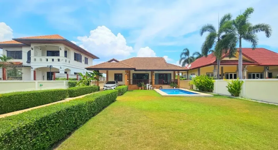 À vendre 3 chambres villa à Hua Hin, Prachuap Khiri Khan