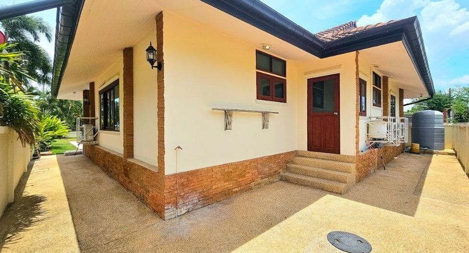 À vendre 3 chambres villa à Hua Hin, Prachuap Khiri Khan