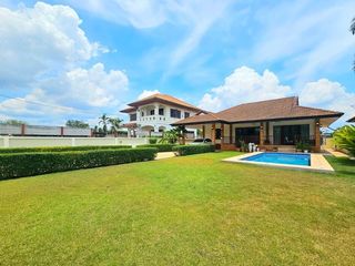 À vendre 3 chambres villa à Hua Hin, Prachuap Khiri Khan