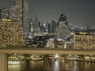 Condo en venta de 2 habitaciones en Sathon, Bangkok