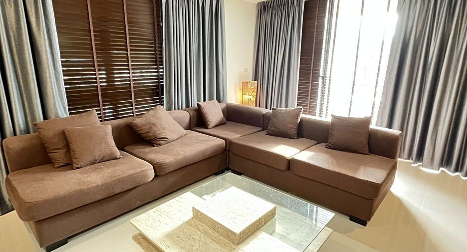 For rent 2 bedrooms condo in Watthana, Bangkok