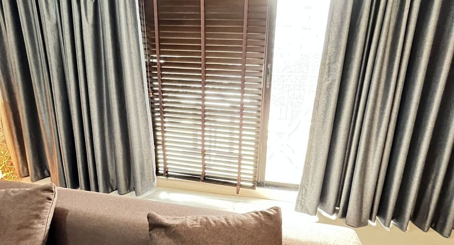 For rent 2 bedrooms condo in Watthana, Bangkok