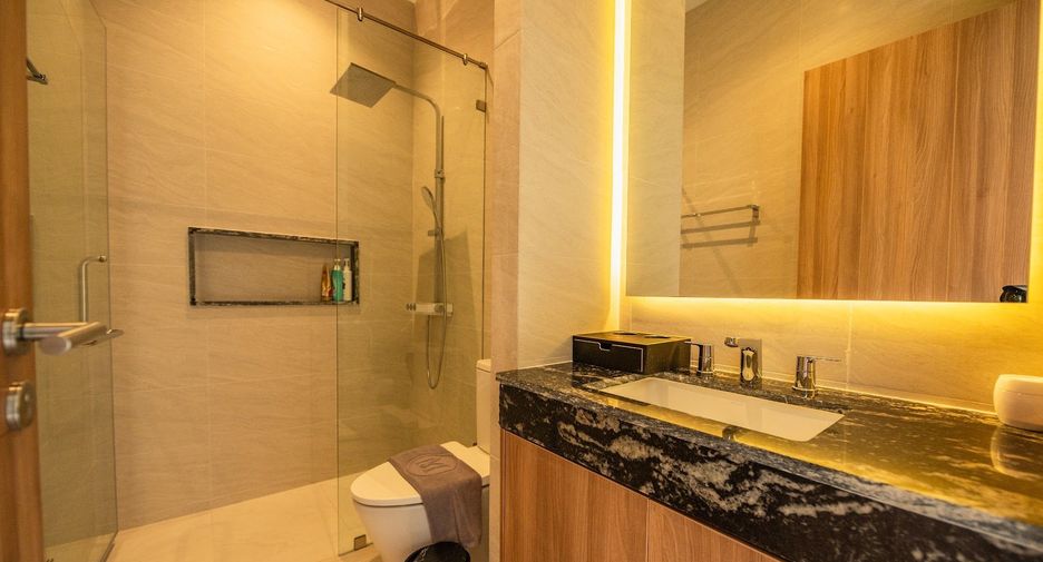 For rent 4 bedrooms villa in Mueang Phuket, Phuket