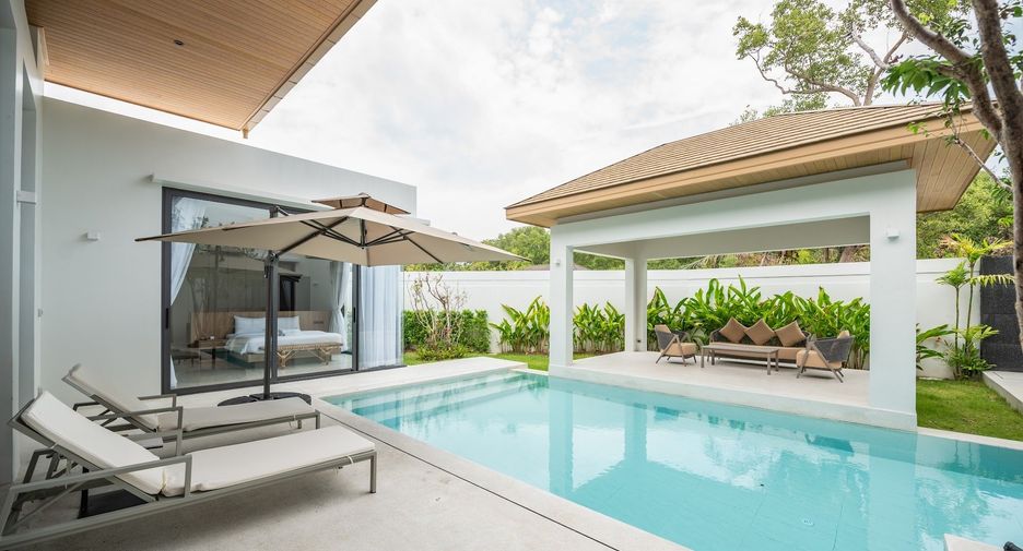 For rent 4 bedrooms villa in Mueang Phuket, Phuket