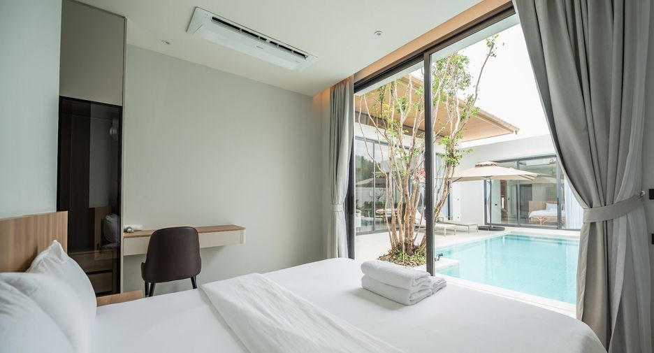 For rent 4 bedrooms villa in Mueang Phuket, Phuket