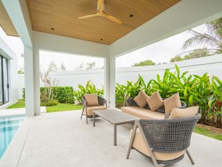 For rent 4 bedrooms villa in Mueang Phuket, Phuket