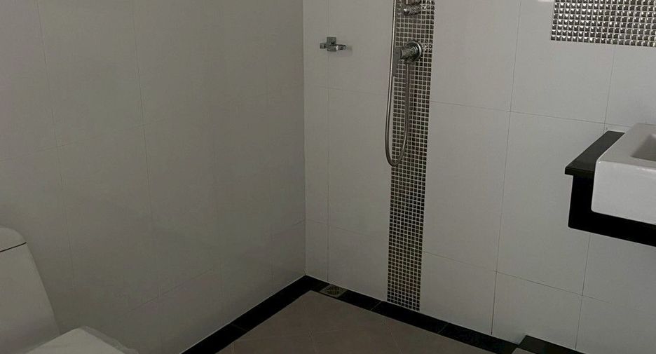 For sale 4 bedrooms townhouse in Mueang Phuket, Phuket