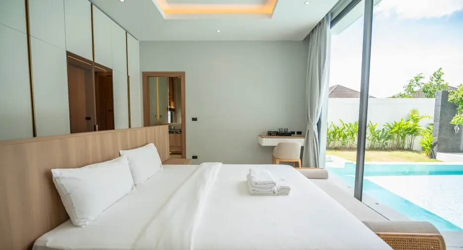 For rent 4 bedrooms villa in Mueang Phuket, Phuket