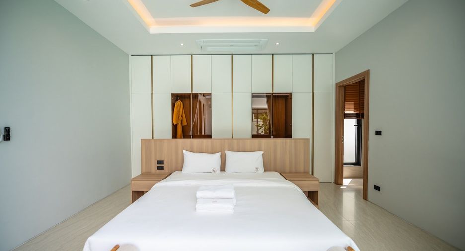 For rent 4 bedrooms villa in Mueang Phuket, Phuket