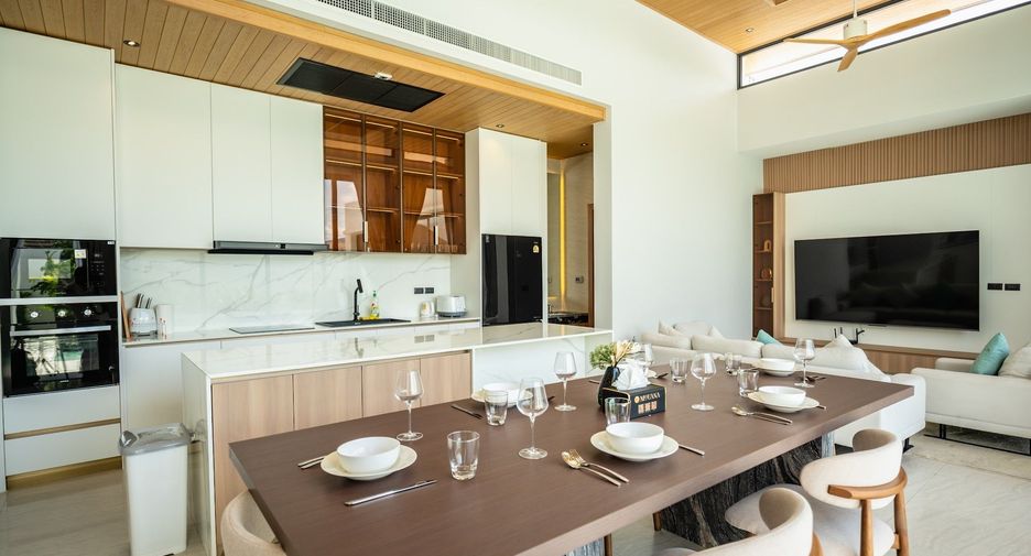 For rent 4 bedrooms villa in Mueang Phuket, Phuket