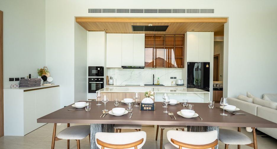 For rent 4 bedrooms villa in Mueang Phuket, Phuket