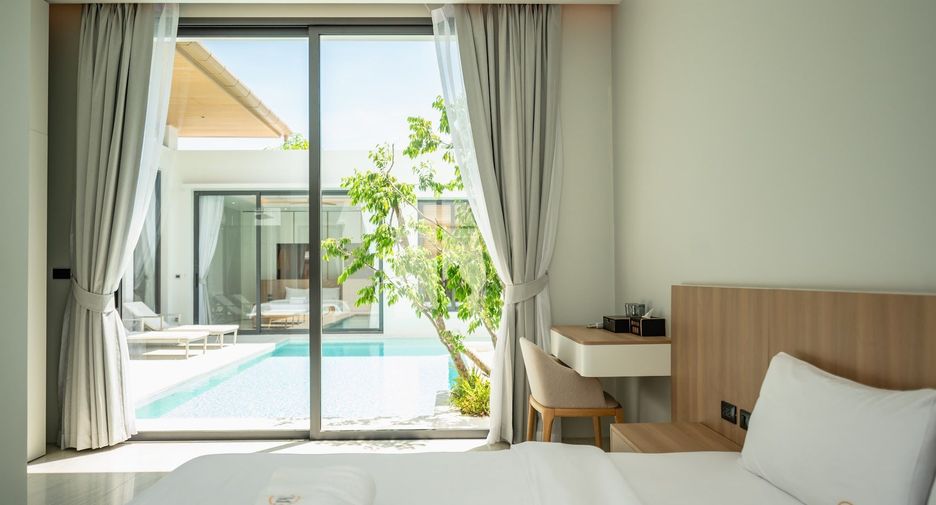 For rent 4 bedrooms villa in Mueang Phuket, Phuket