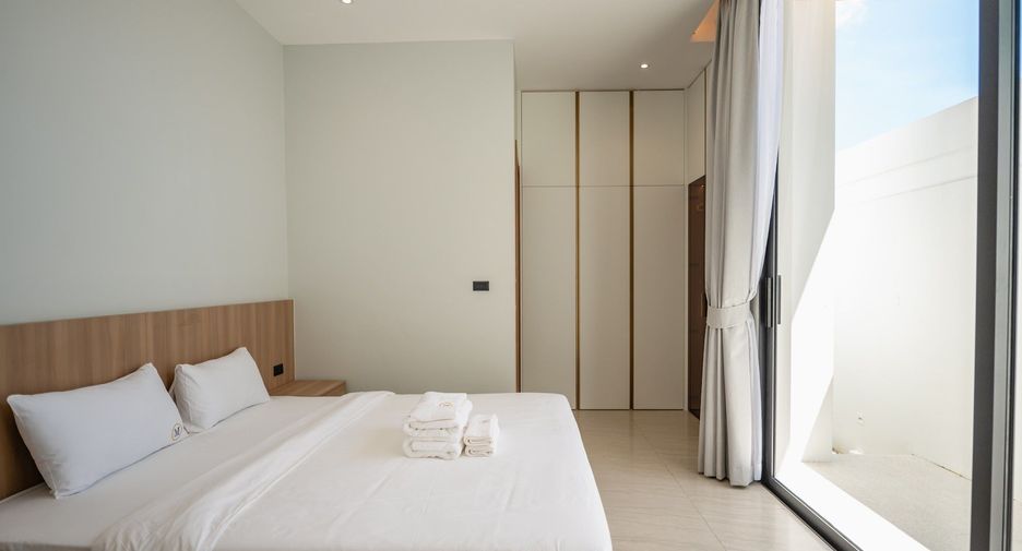 For rent 4 bedrooms villa in Mueang Phuket, Phuket
