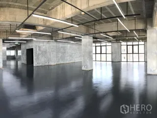 Büro zur Miete in Khlong Toei, Bangkok