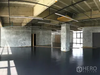 Büro zur Miete in Khlong Toei, Bangkok