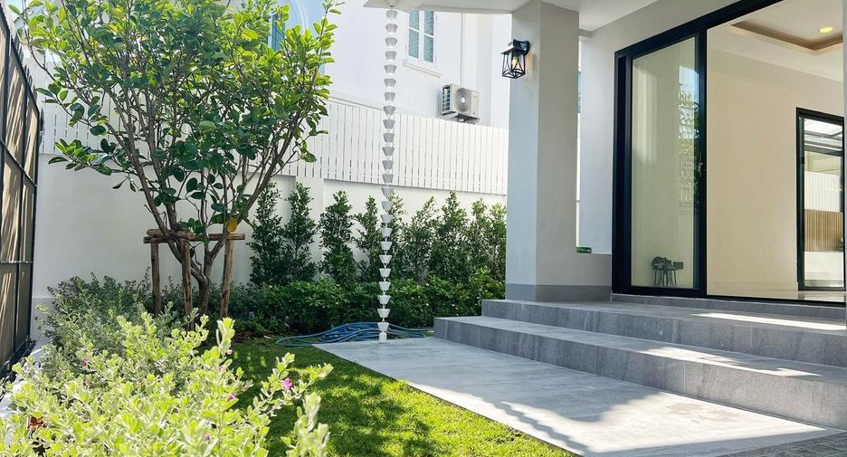 For sale 4 bedrooms house in Mueang Phuket, Phuket