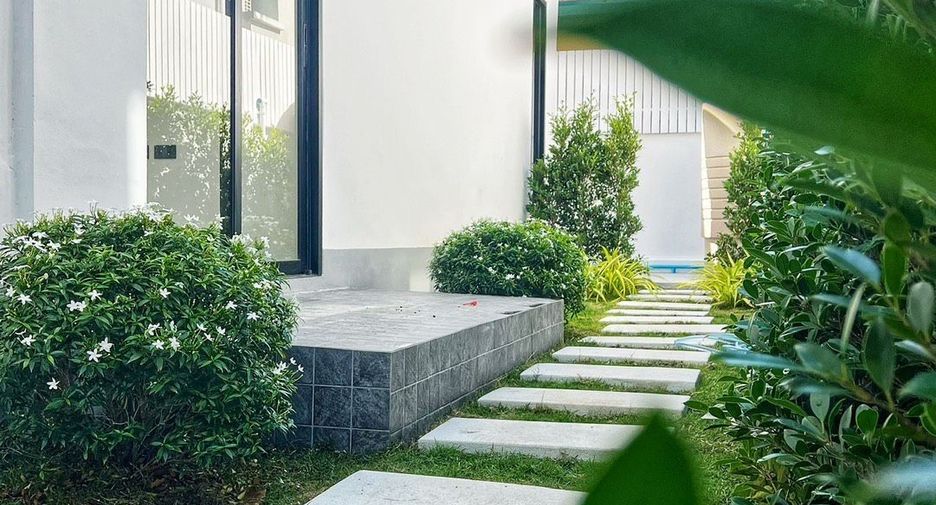 For sale 4 bedrooms house in Mueang Phuket, Phuket